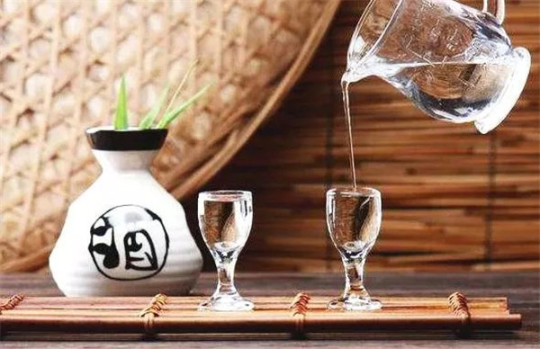 中秋酒禮丨月已滿，杯莫空，佳節(jié)有酒萬事足！509.jpg